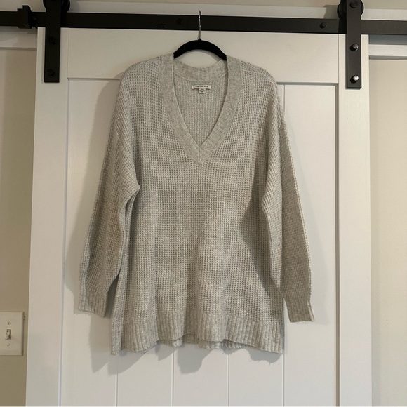 AMERICAN EAGLE OUTFITTERS Sweater‎ - Picture 1 of 5